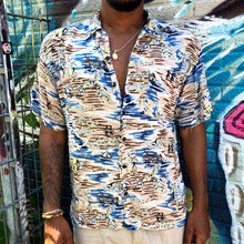 Load image into Gallery viewer, Ocean Shore Print Shirt
