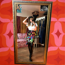 Load image into Gallery viewer, Paint Floral Splatter Style Pencil Skirt
