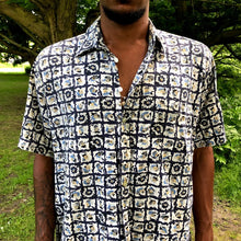 Load image into Gallery viewer, Check Pattern Print Shirt
