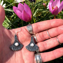 Load image into Gallery viewer, Moonstone Style Drop Earrings

