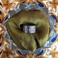 Load image into Gallery viewer, Aztec Pattern Engraved Ring
