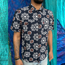 Load image into Gallery viewer, Levi&#39;s Skate Printed Shirt
